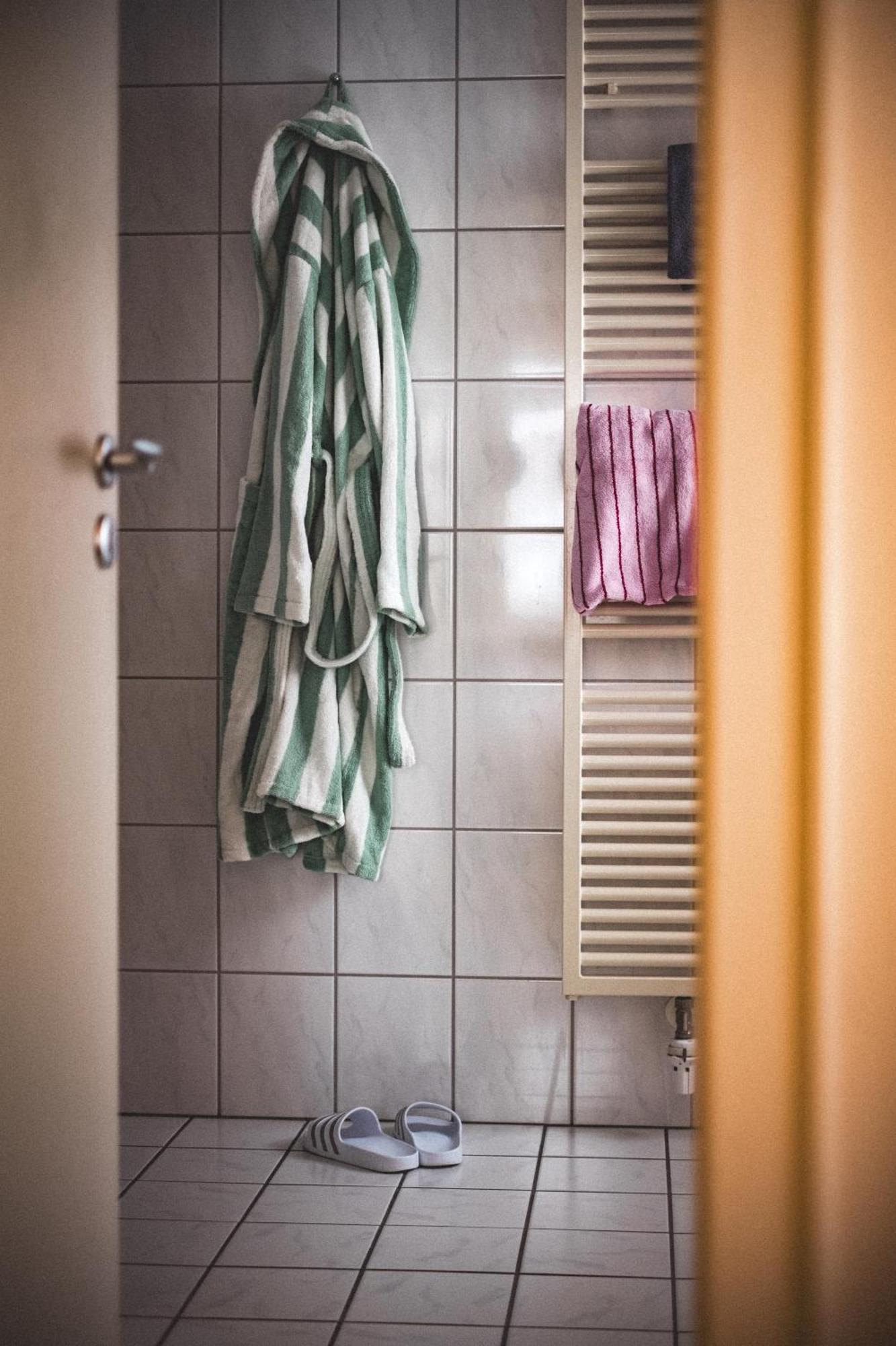 Hotel Menge "An Der Schlacht" Arnsberg Esterno foto